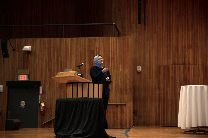 Graduate student Mariyah Saiduddin presents for Ruth Lehmann’s lab.